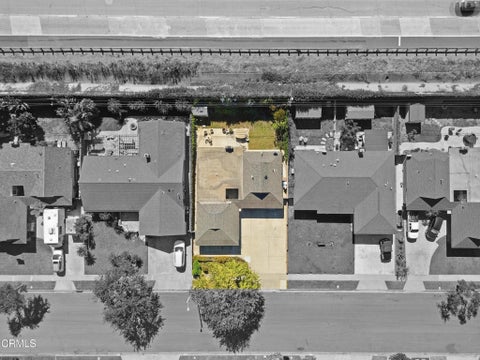 Tiny photo for 5404 Lafayette Street, Ventura, CA 93003 (MLS # V1-39166)