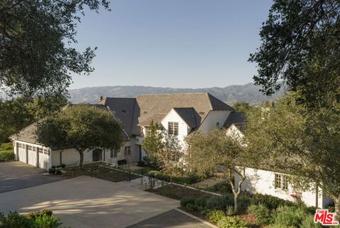 Photo of 4178 Cresta Avenue, Santa Barbara, CA 93110 (MLS # 26665745)