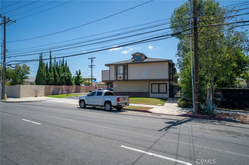 1280 E La Palma Avenue