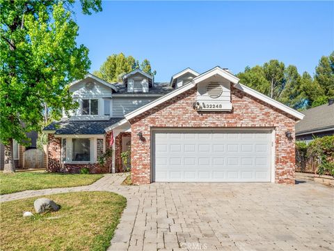 Photo of 32248 Green Hill DR, Castaic, CA 91384 (MLS # SR26110334)