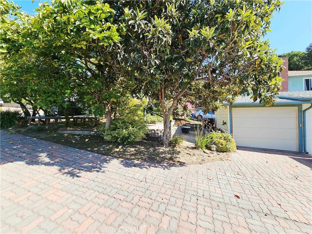186 5th Avenue