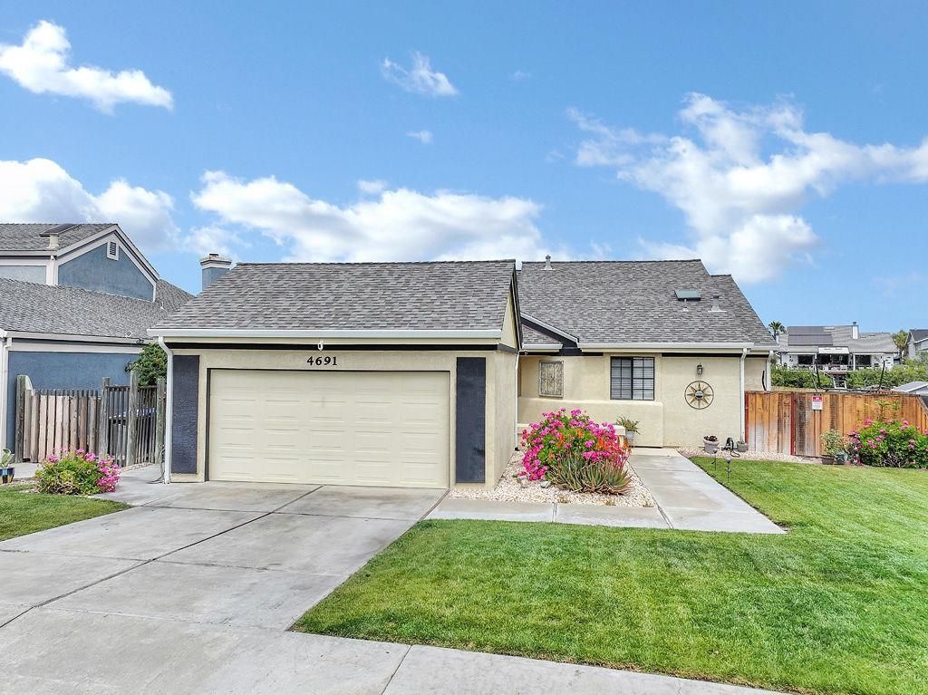 Photo of 4691 Spinnaker Way Way, Discovery Bay, CA 94505 (MLS # 41123048)