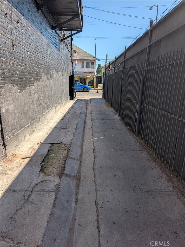1303 S Vermont
