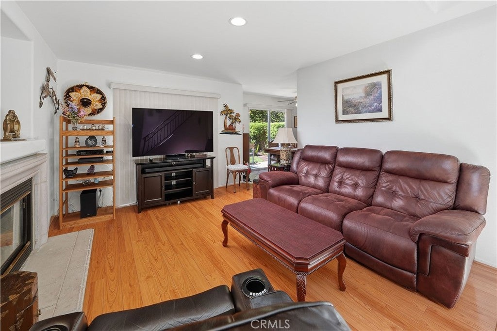 31313 Castaic Oaks