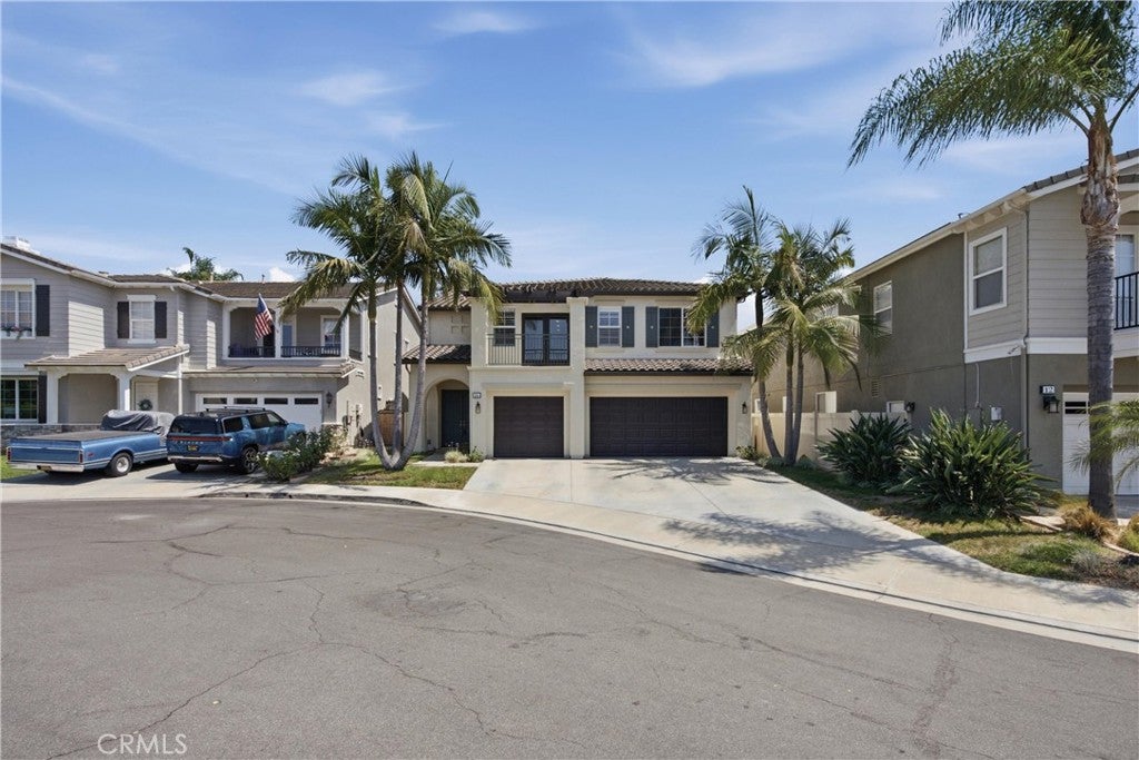16 Garden View Court