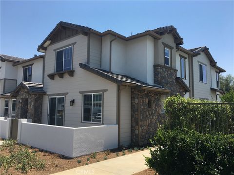 18084 Burke Lane Yorba Linda CA 92886