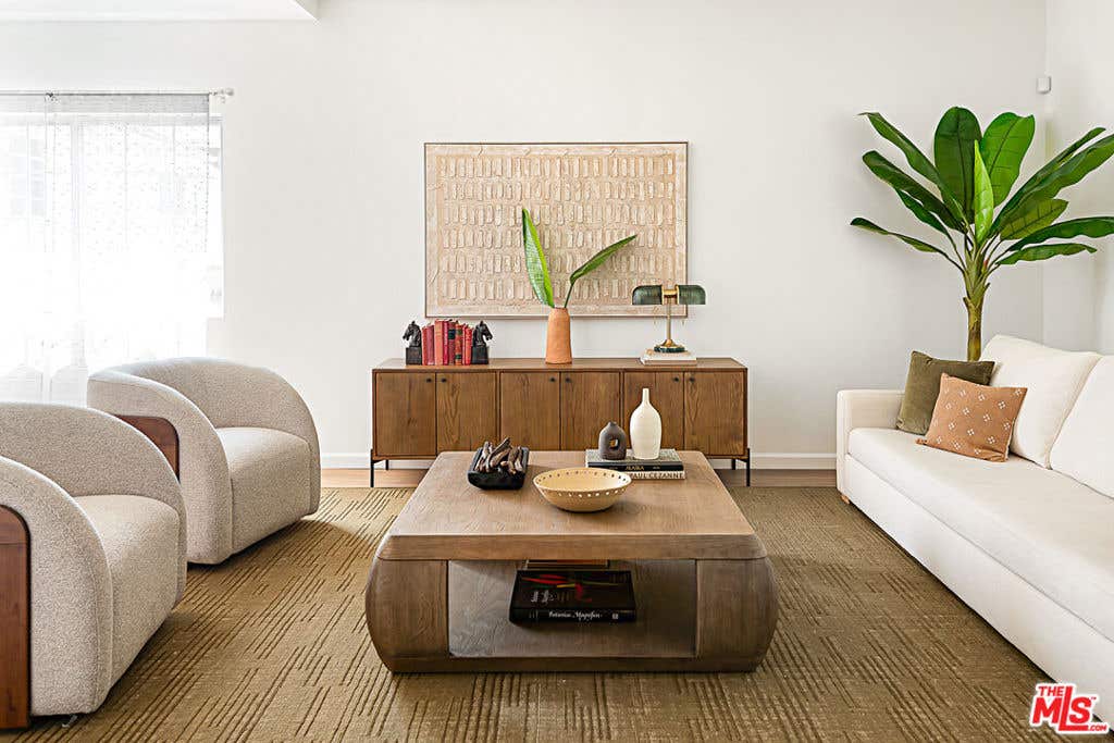 Photo of 4915 Coldwater Canyon Avenue #4, Sherman Oaks, CA 91423 (MLS # 26828385)