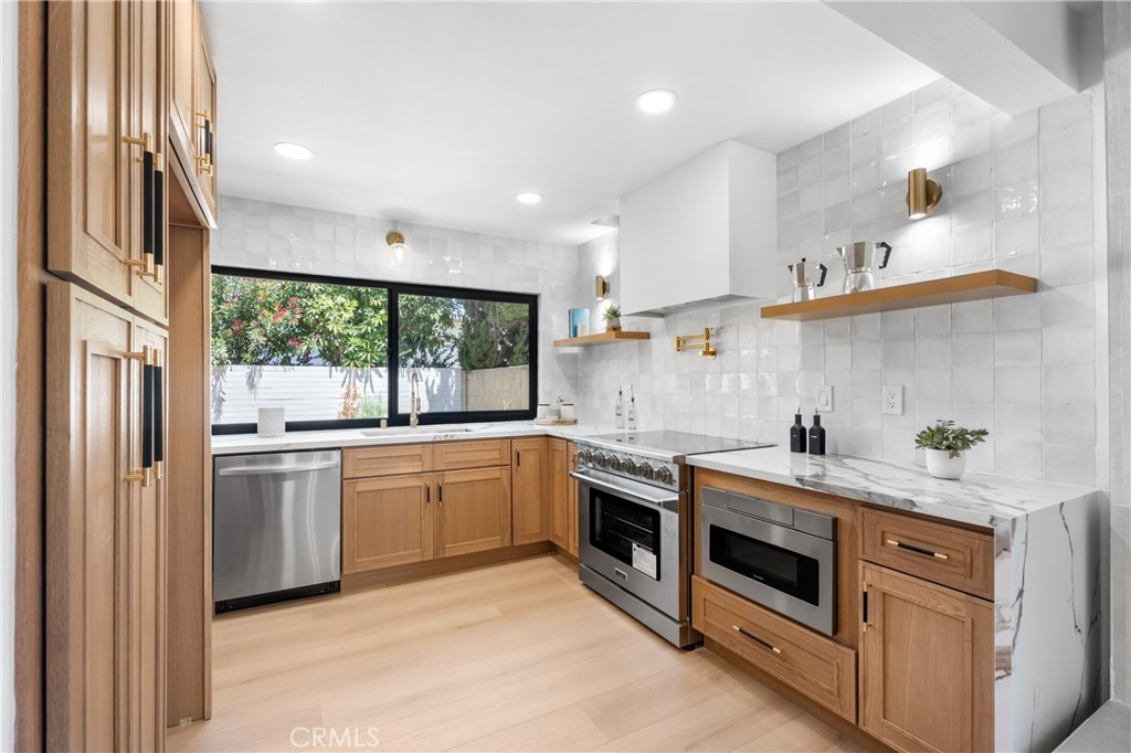 15335 Seine Circle, Irvine CA 92604 - Photo 7