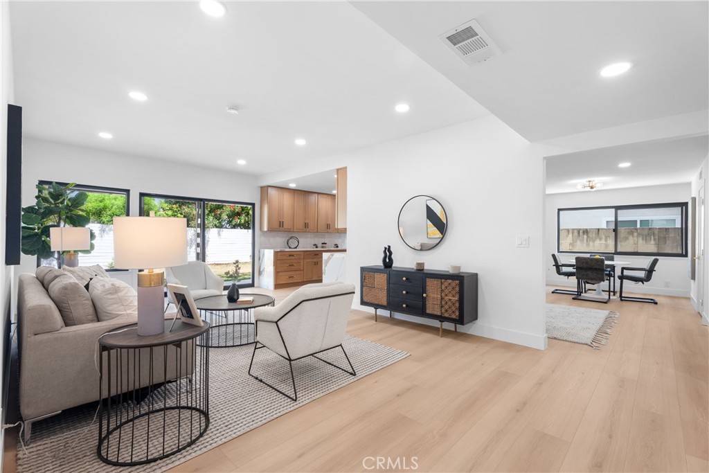 15335 Seine Circle 15335 Seine Circle