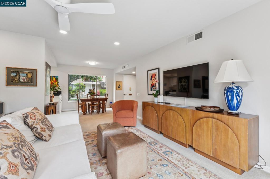 1316 Singingwood Court 4