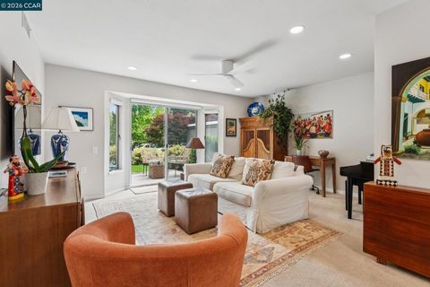 Photo of 1316 Singingwood Court Ct #4, Walnut Creek, CA 94595 (MLS # 41132918)