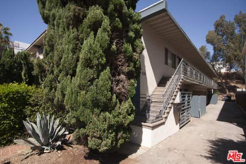 Photo of 11521 Rochester Avenue #1, Los Angeles, CA 90025 (MLS # 26885707)
