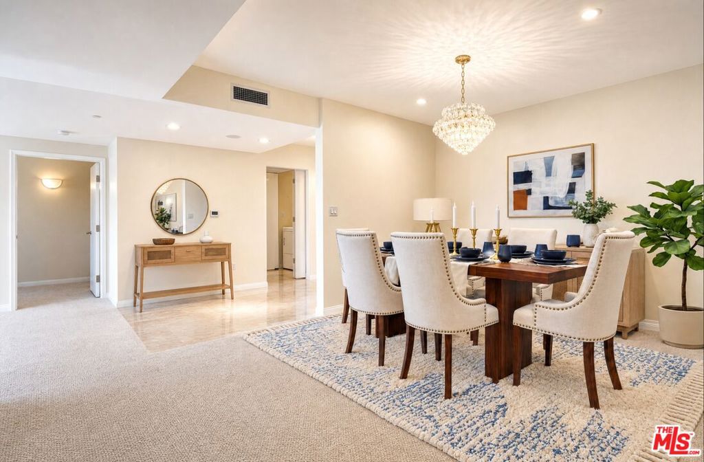 13600 Marina Pointe Drive 404