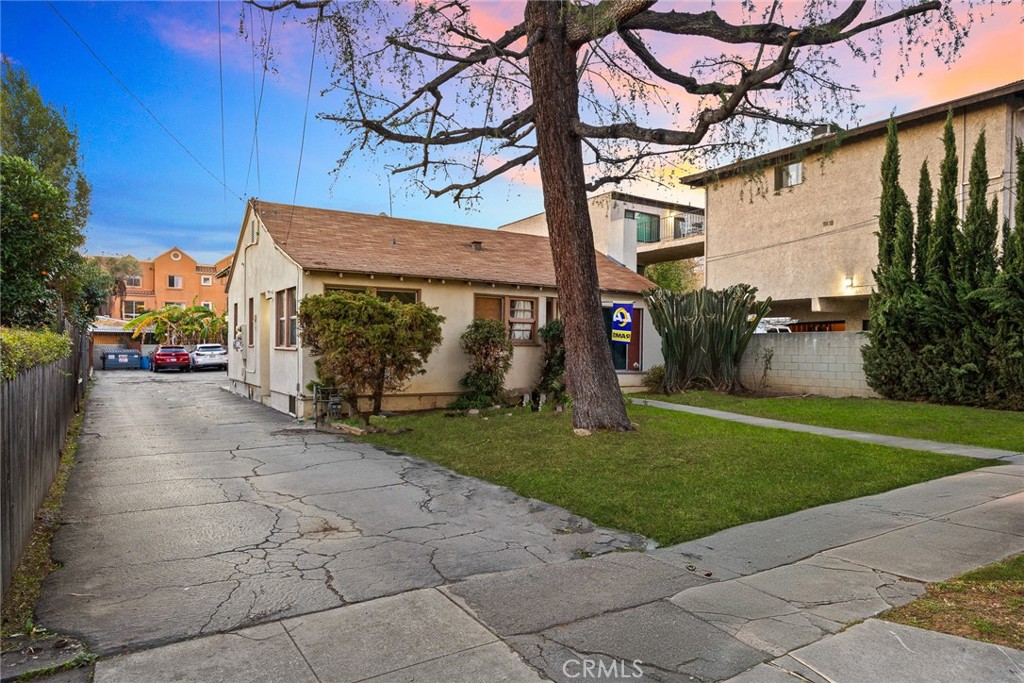 247 Saint Francis Street