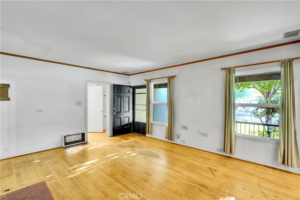 4333 Elmer Avenue