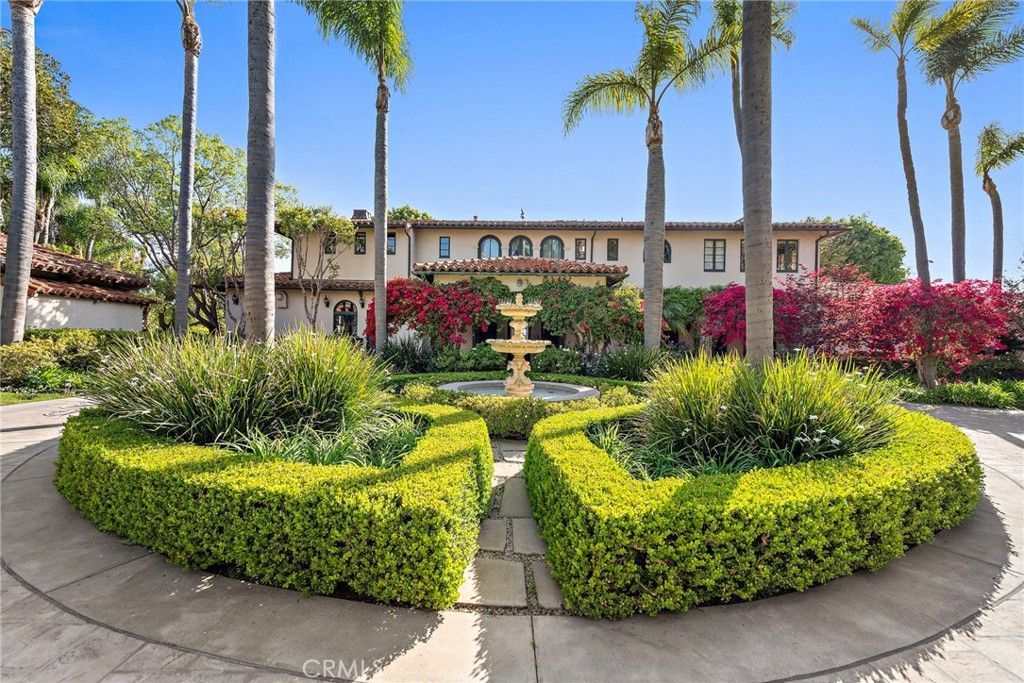 Photo of 1875 La Cuesta Dr, North Tustin, CA 92705 (MLS # PW25092245)