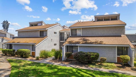 Tiny photo for 5206 Longfellow Way, Oxnard, CA 93033 (MLS # V1-37895)