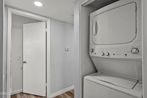Tiny photo for 5206 Longfellow Way, Oxnard, CA 93033 (MLS # V1-37895)