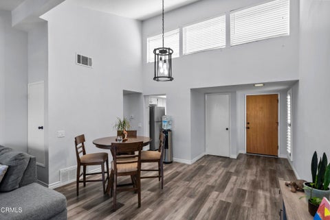 Tiny photo for 5206 Longfellow Way, Oxnard, CA 93033 (MLS # V1-37895)