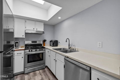 Tiny photo for 5206 Longfellow Way, Oxnard, CA 93033 (MLS # V1-37895)