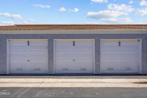 Tiny photo for 5206 Longfellow Way, Oxnard, CA 93033 (MLS # V1-37895)