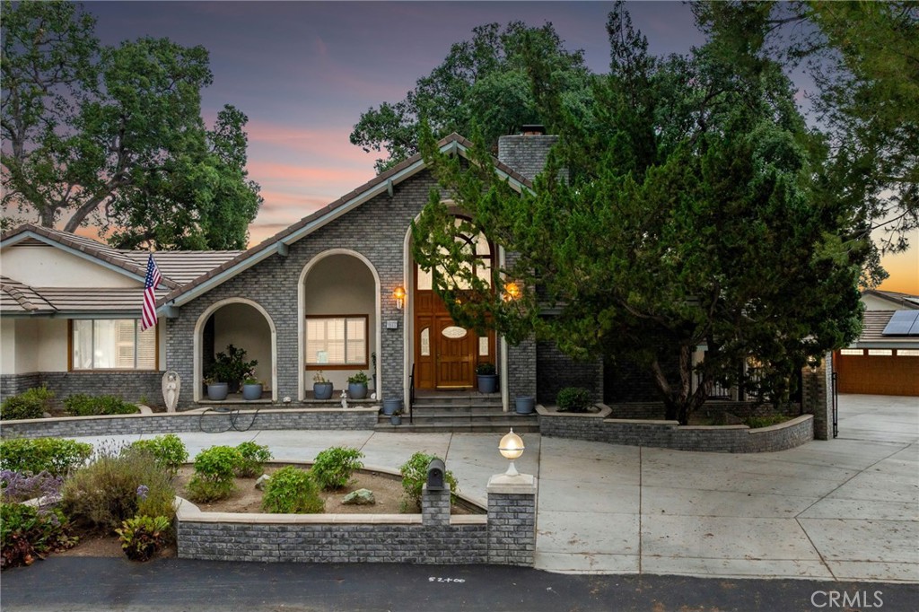 1146 Sandhurst Lane