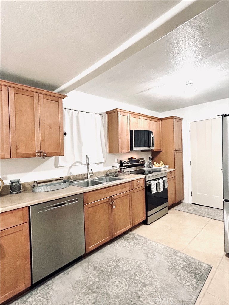 Custom Agua Dulce (CADUL) - Residential