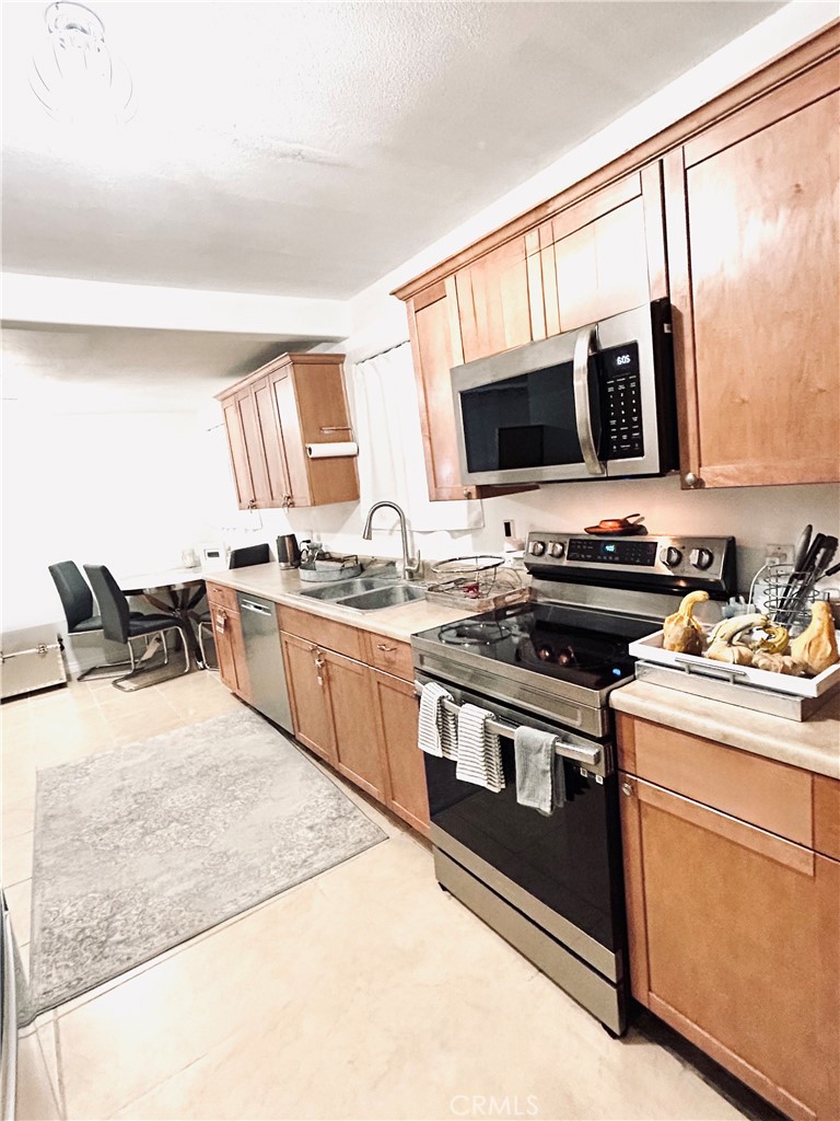 Custom Agua Dulce (CADUL) - Residential