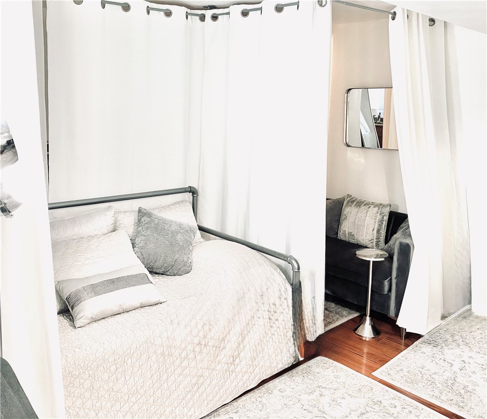 Custom Agua Dulce (CADUL) - Residential