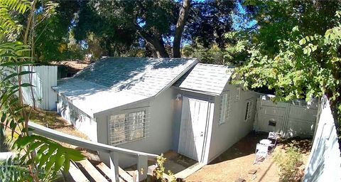 Photo of 13111 Sierra, Agua Dulce, CA 91390 (MLS # PW25247587) Photo of 13111 Sierra, Agua Dulce, CA 91390 (MLS # PW25247587)