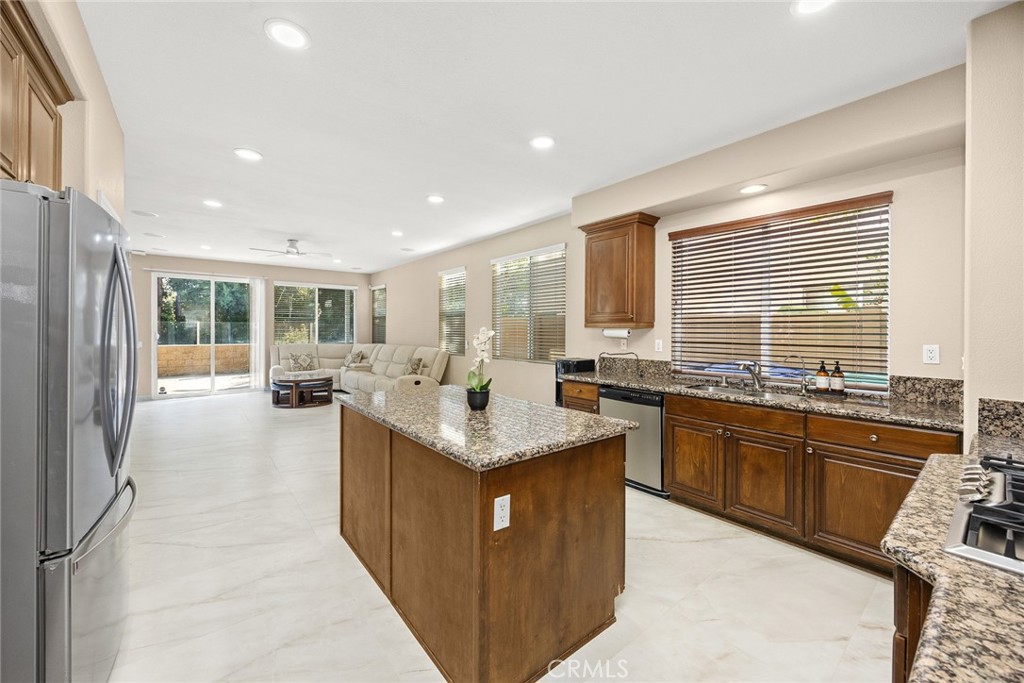 Anaheim Hills Estates (ANHI) - Residential