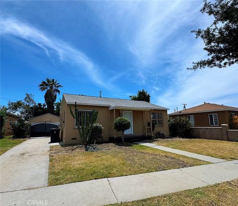 1232 E 84TH Place Los Angeles CA 90001