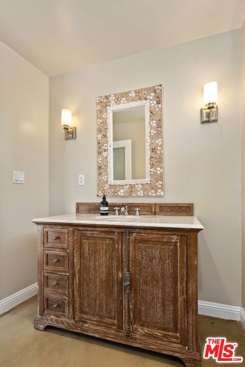 29260 Sea Lion Place