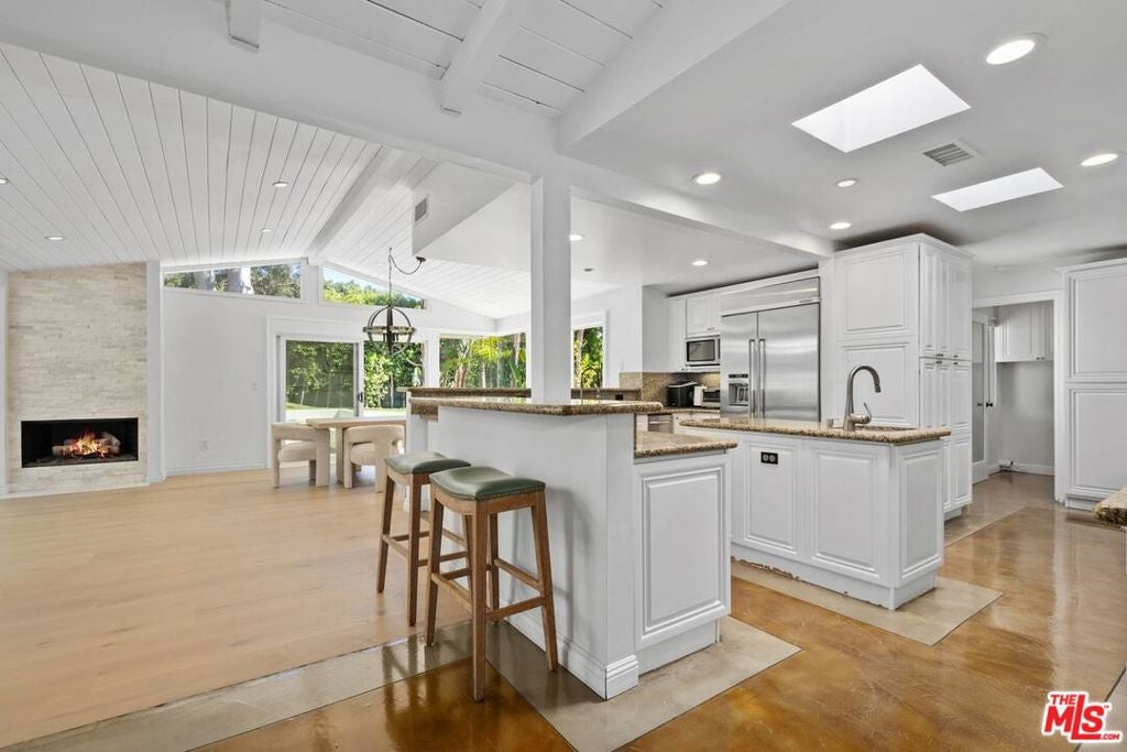 29260 Sea Lion Place