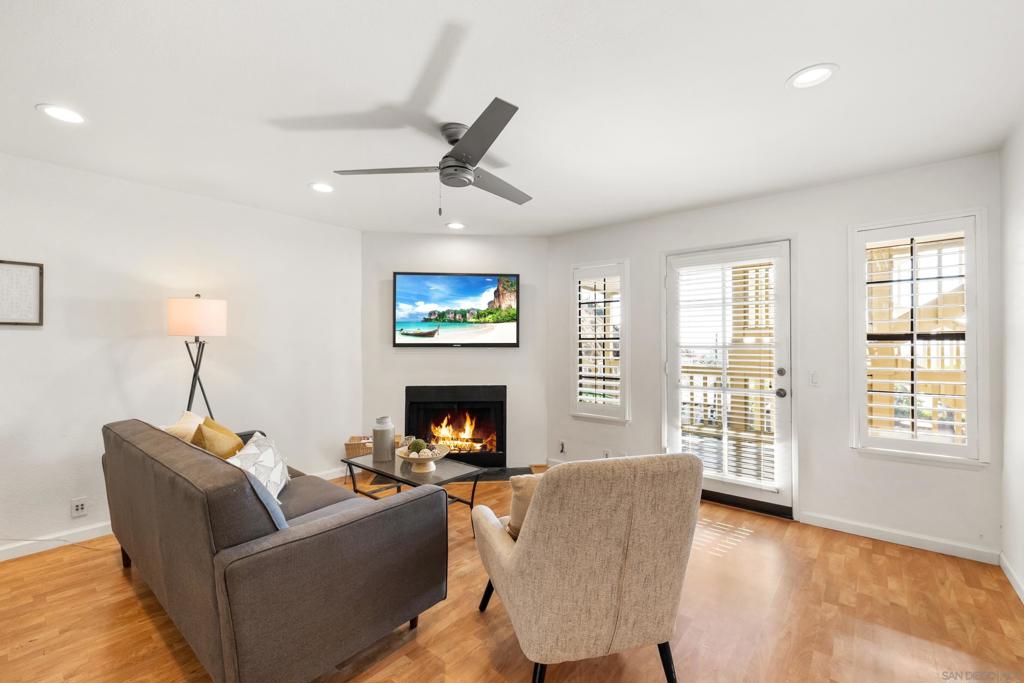 3961 Hortensia St H4