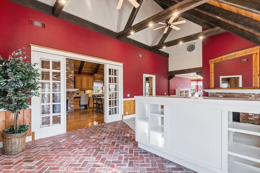 28070 West Shore Road