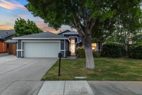 Photo of 3819 Pato Lane, Oakley, CA 94561 (MLS # ML82046324)