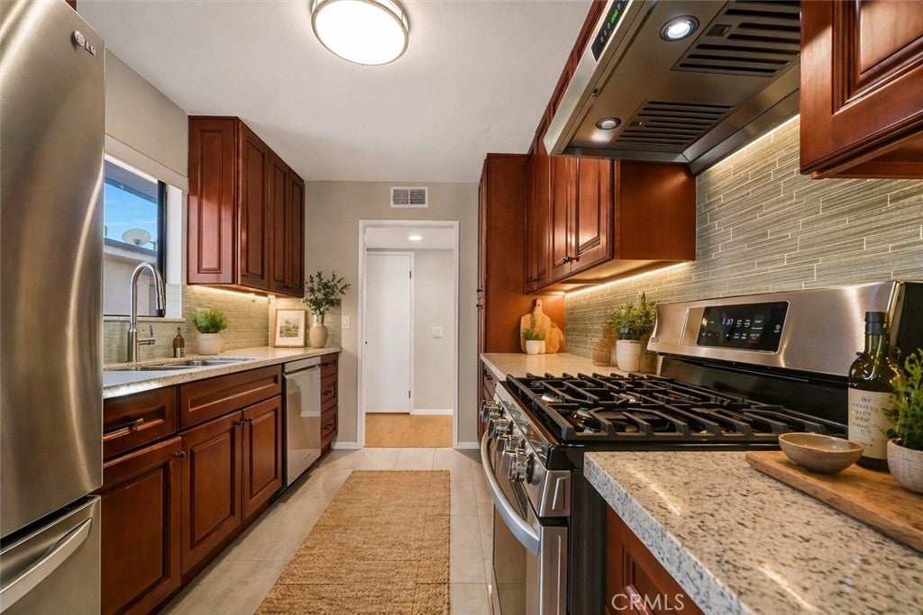 1304 Stanley Ave, Glendale CA 91206