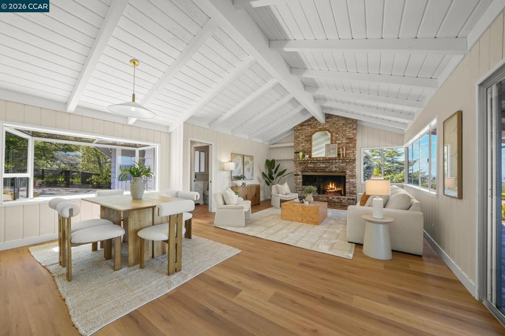 300 Oak View Ter
