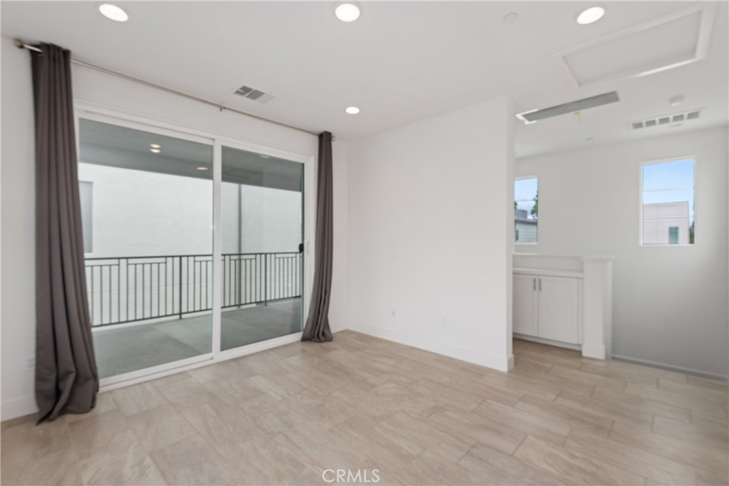 Novel Park - Residential Lease