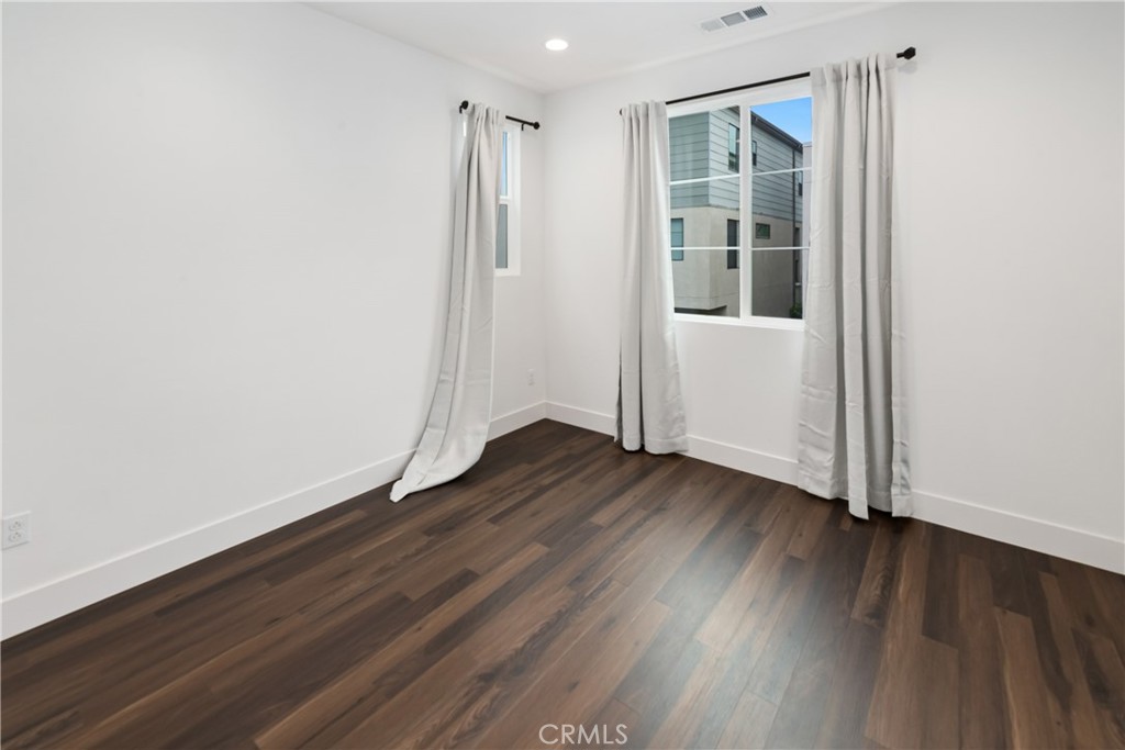 Novel Park - Residential Lease