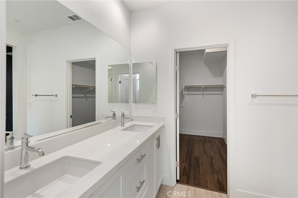 Novel Park - Residential Lease