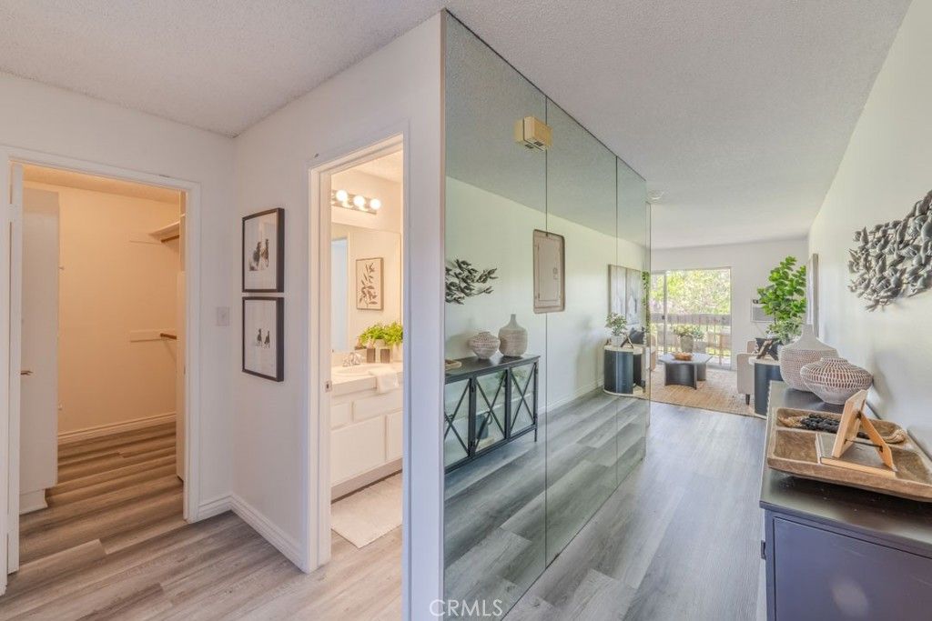 Photo of 1061 Park Avenue #302, Long Beach, CA 90804 (MLS # PW26077910)