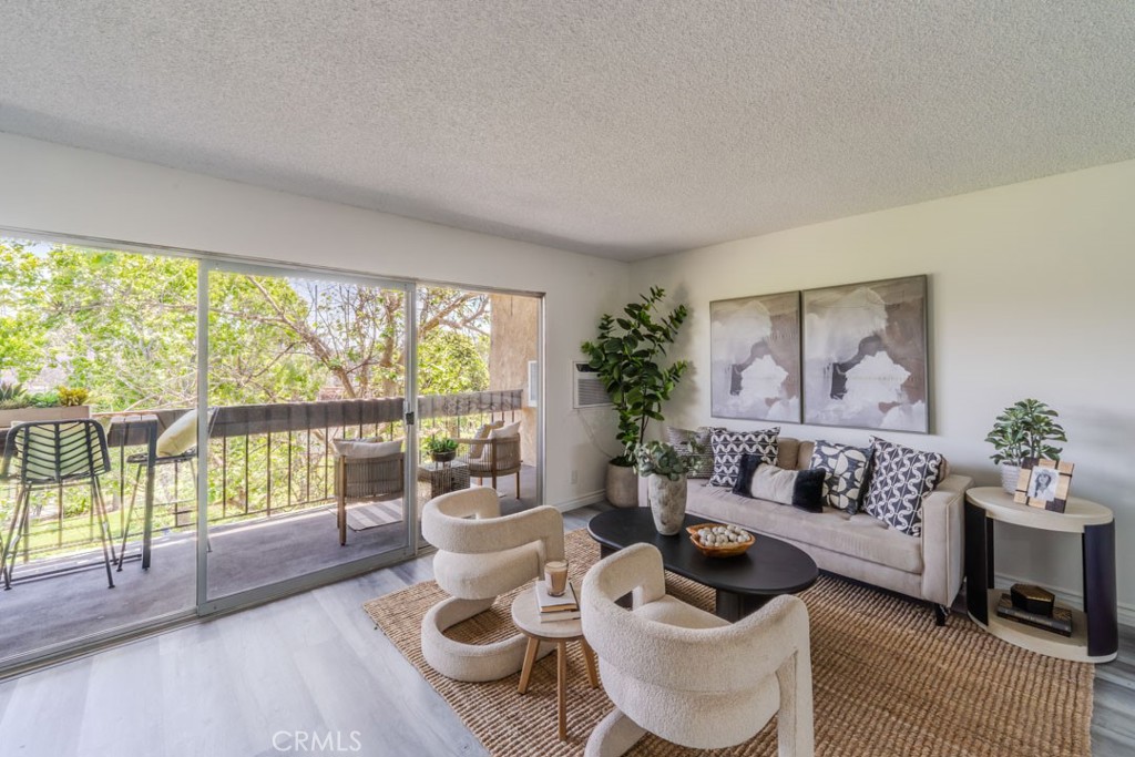 1061 Park Avenue 302