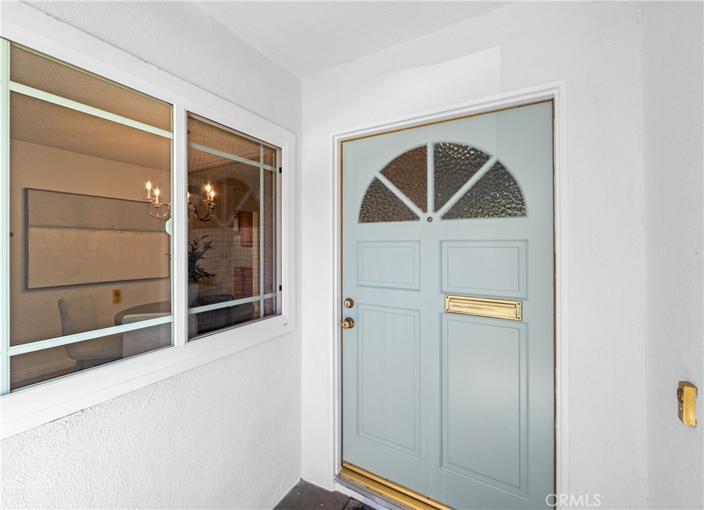16372 Redlands