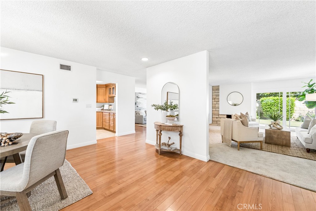 16372 Redlands