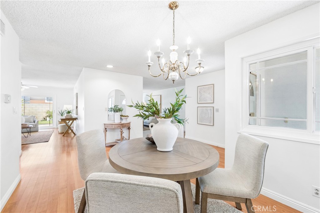 16372 Redlands