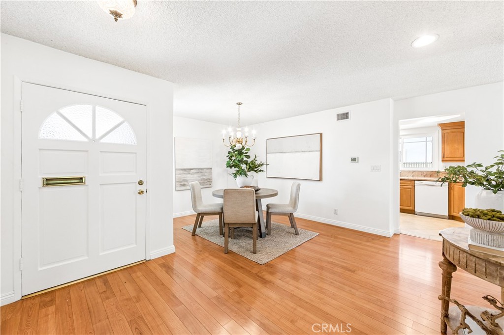 16372 Redlands