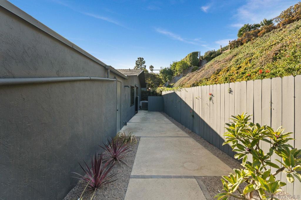 Pacific Beach - Residential