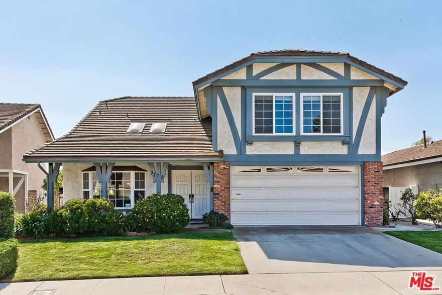 A rare find in the sought after Oakridge Estates on a cul de sac. Located in the Goldilocks zone of Newbury Park.., just minutes from the excellent schools of the CVUSD , Pepper Tree Park, hiking, the beaches and more! This cosmetic fixer offers its new owner an incredible opportunity to make this home your own. The term "great bones" was invented with this house in mind. Enter into semi formal entry with soaring vaulted ceilings. the skylights light up the living and dining room and stairway, complete with lovely window seats. Enter into the island kitchen with indoor Bbq and kitchenmaid double oven, that seamlessly connects to the family room that boasts a fireplace and wet bar..all exiting to the spacious yard with lots of patio space, pergola for poolside dining, Oh, did I mention inviting pool and spa ..and even a nice mountain view from the yard. A beautiful open staircase leads you up to the second floor. The high ceiling create a very bright and open feel. Upstairs you will find 3 or even a huge bonus could be 4th bedroom. The generous primary bedroom with double door entry has high ceilings completed with a large bathroom suite. A laundry room and two car attached garage with direct entrance round out this incredible opportunity.
